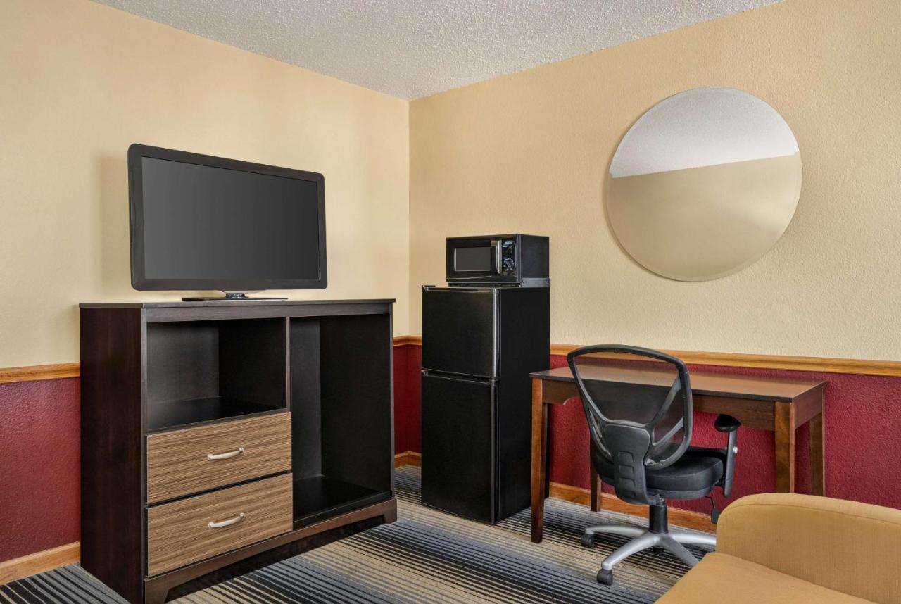 Super 8 by Wyndham Maysville KY Eksteriør billede